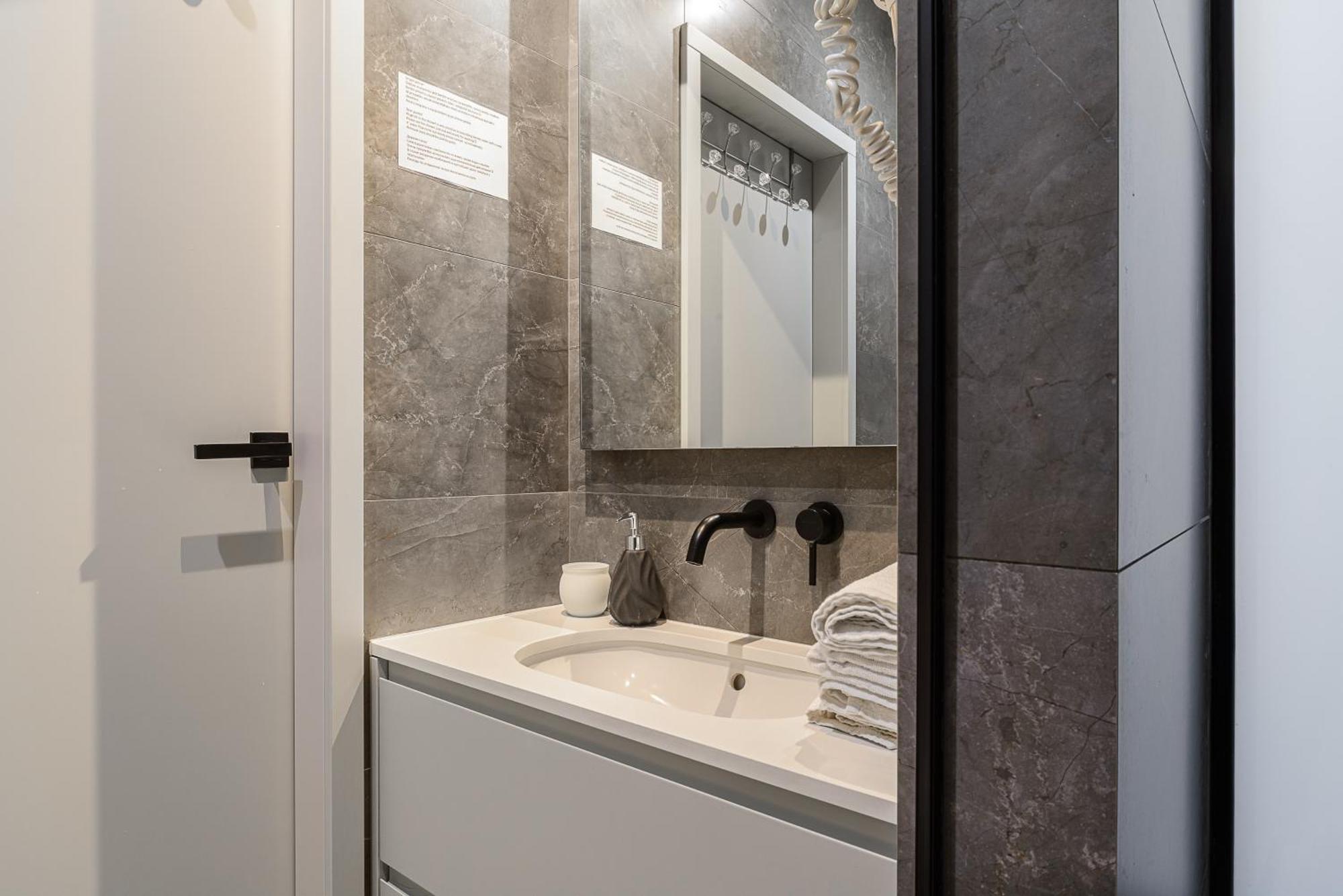 Lumina Cozy Studio In Center وارسو المظهر الخارجي الصورة